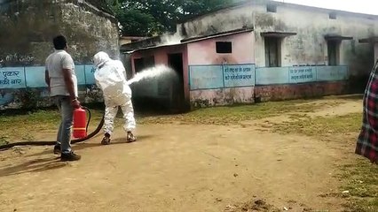 स्कूल में बिना आईएसआई मार्क के चूल्हे का हो रहा था इस्तेमाल