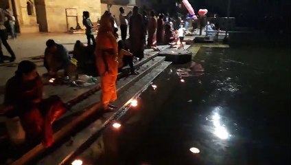 देव उठनी एकादशी पर हुए दीपदान व तुलसी विवाह