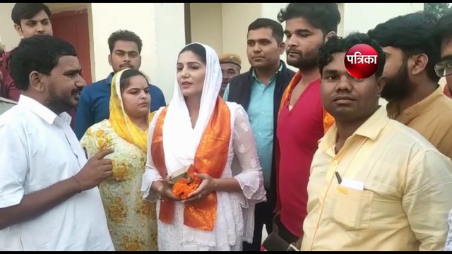 Pushkar Fair 2019: प्रसिद्ध डांसर सपना चौधरी आई पुष्कर और किया बस ये काम