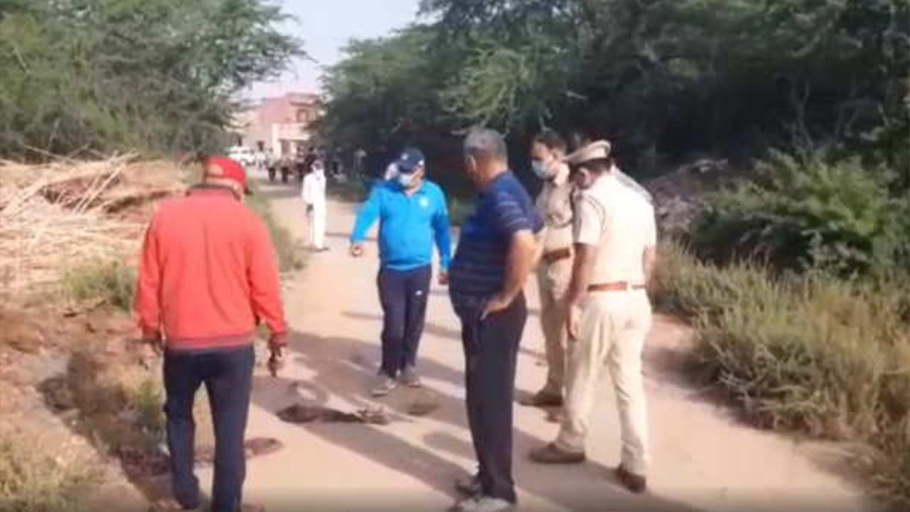चरखी दादरीः पति का शव आंगन में तो पत्नी की लाश नग्न अवस्था में जोहड़ के पास मिली