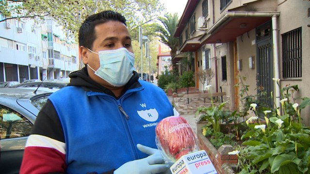 Tintorería aumenta su volumen de clientes con el coronavirus