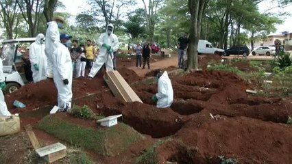 El mayor cementerio de Brasil se prepara para acoger cientos de cadáveres