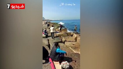 تفريق ومنع التجمعات على كورنيش الإسكندرية تنفيذا لقرار المحافظ