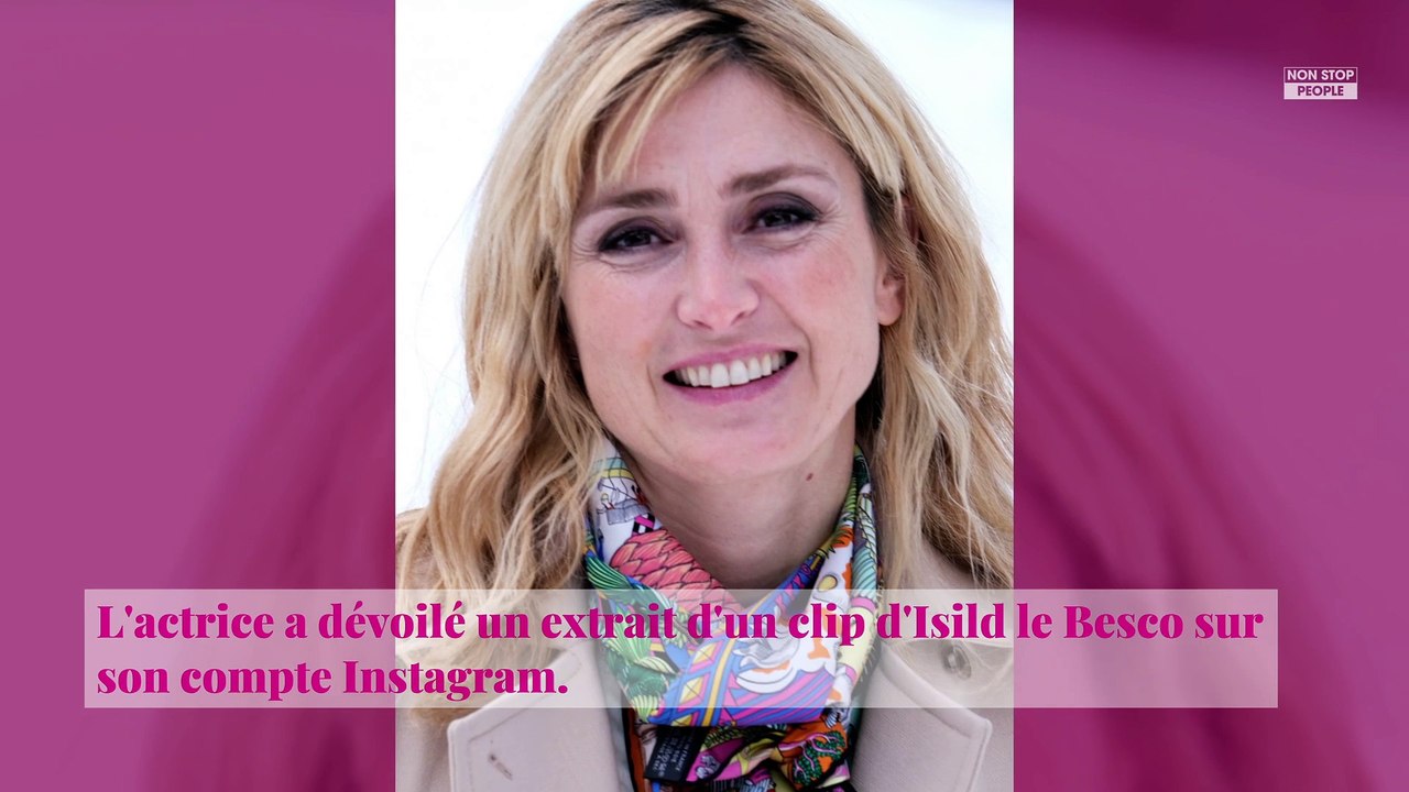 Julie Gayet se met à nu contre les violences faites aux femmes