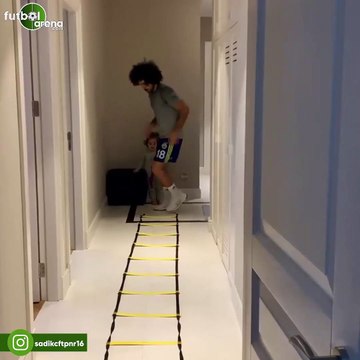 Sadık Çiftpınar çalışmayı elde bırakmıyor