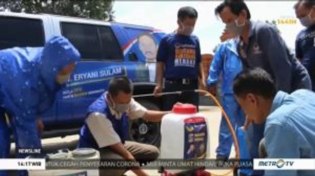 NasDem Indramayu Lakukan Penyemprotan Disinfektan