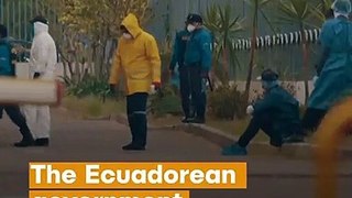 Ekvador'da ölüler sokaklarda