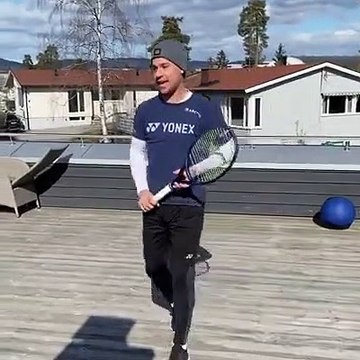 ATP - Joachim Bjerke, le pote du Norvégien Casper Ruud, 36e mondial, imite Richard Gasquet, Dominic Thiem, Feliciano Lopez et Andy Roddick