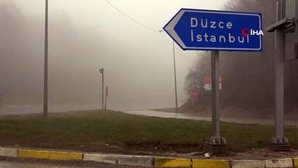 Bolu Dağı’nda yoğun sis ve yağmur etkili oluyor