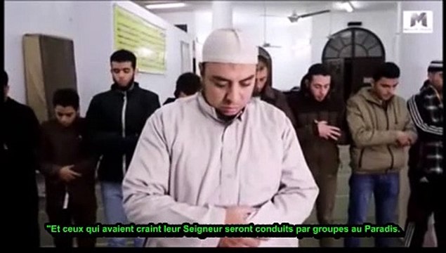 Emouvant Sheikh Talha meurt en dirigeant la prière du Fadjr