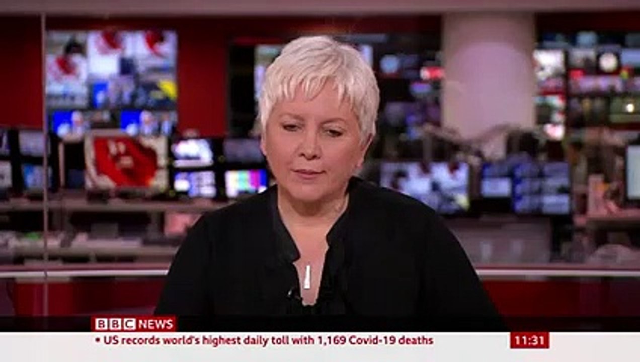 Coronavirus: UK hospital built in two weeks opens its doors - BBC News