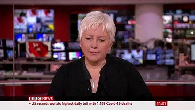 Coronavirus: UK hospital built in two weeks opens its doors - BBC News