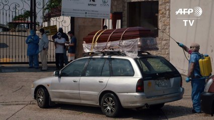 Guayaquil en shock por el manejo de los muertos en plena pandemia