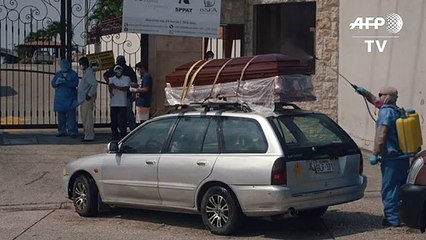 Guayaquil en shock por el manejo de los muertos en plena pandemia
