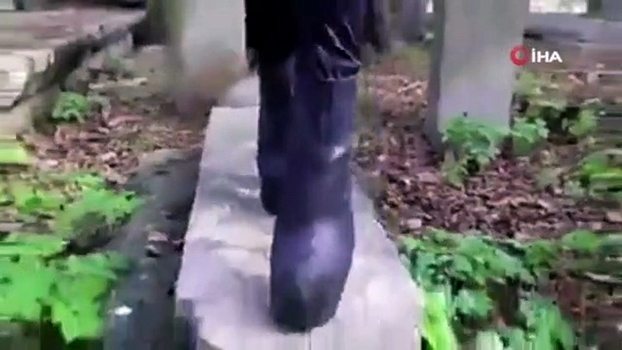 Tarihi mezarlıkta skandal klip
