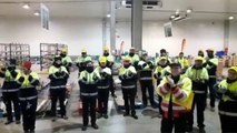 Trabajadores de DHL muestran su apoyo a sanitarios y otros profesionales