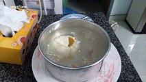 Vietnamese baker creates 3D lotus flower and fish-themed cake