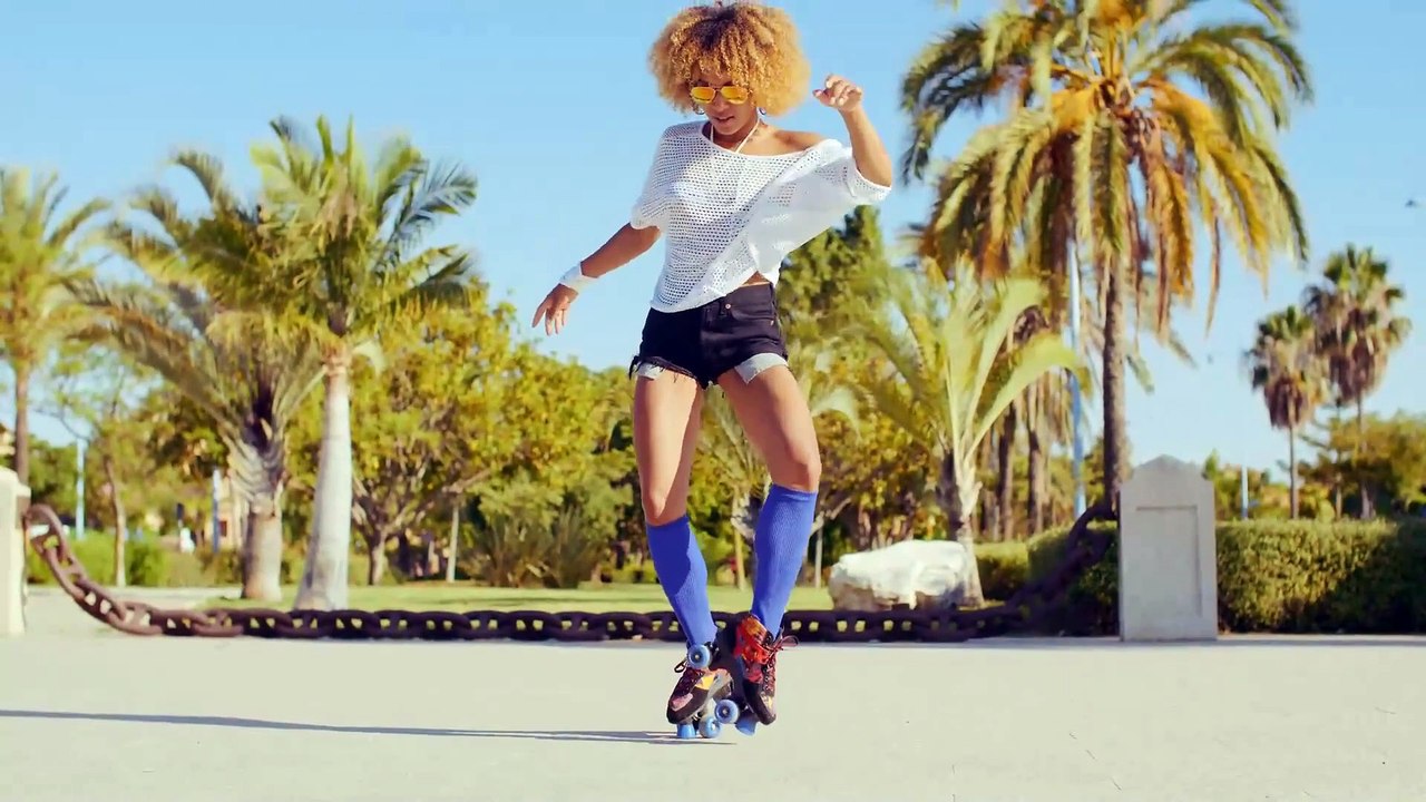 8)	Musique.  Basse. Country & folk | Calme . Tuscon Tease. John Deley and the 41 Players