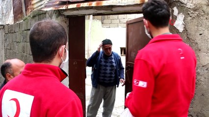 Siirt'te sokağa çıkma yasağına uyan iki vatandaş büryanla ödüllendirildi