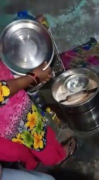 घर में भरपूर राशन फिर भी डीएम को फोन कर मांग रहा था खाद्य सामग्री, हुआ खुलासा