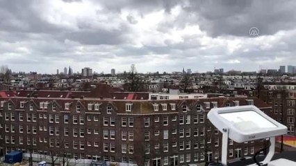 Hollanda'da Müslümanlara hoparlörden ezan jesti