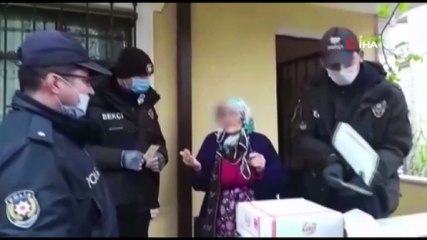 Sakarya’da polis ve bekçiler yardım ödemelerini adreslere giderek ailelere ulaştırdı