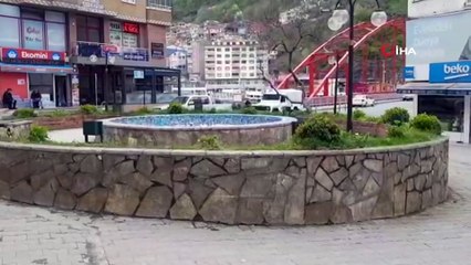 Borçka’da karantina başladı sokaklar sessizliğe büründü