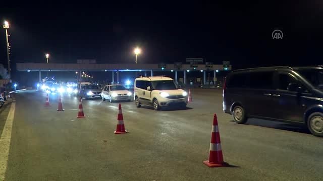 Ankara'da araç giriş ve çıkışları durduruldu
