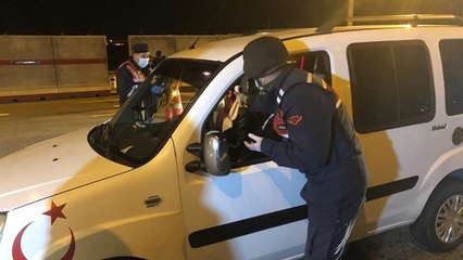 Yasak başladı: İl sınırlarına gidenler geri gönderildi