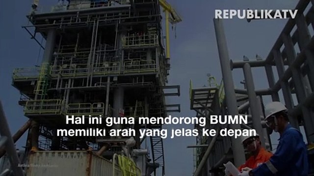 Menteri BUMN Erick Thohir bersama Direktur Utama PT. Krakatau Steel (Persero) tbk. Silmy Karim saat pemaparan Public Exspose Krakatau Steel 2020 di Kantor Kementerian BUMN.