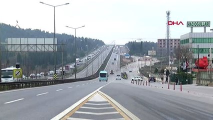 İSTANBUL'A ARAÇ GİRİŞ-ÇIKIŞI DURDURULDU-1