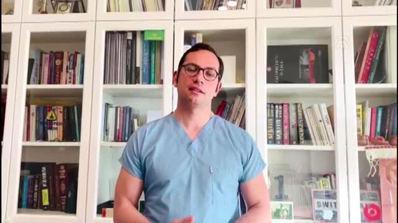 Hacettepe Üniversitesi Öğretim Üyesi Doç. Dr. Huri: "Maske, emniyet kemeri gibidir"