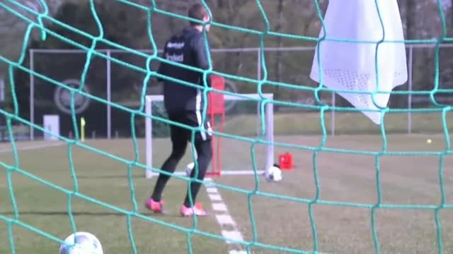 El Eintracht Frankfurt retoma los entrenamientos con restricciones por el coronavirus