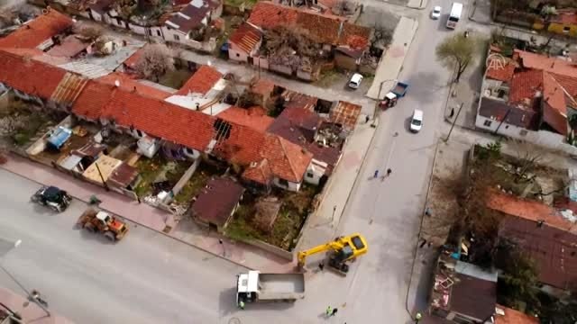 Kentsel dönüşüm kapsamında ilk yıkım yapıldı