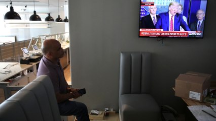 COVID-19 effect: US service sector among hardest hit by lockdown