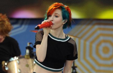 Hayley Williams está aprendendo a ser mais independente durante isolamento