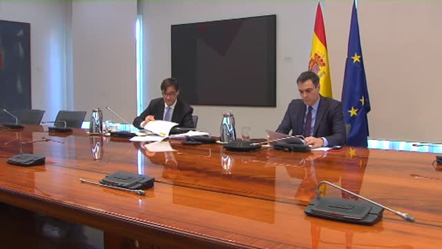 Sánchez se reúne con el Comité Científico antes de decidir si amplía el estado de alarma