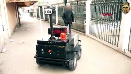 Tunus'ta sokağa çıkma yasağı kontrolü robotlara emanet