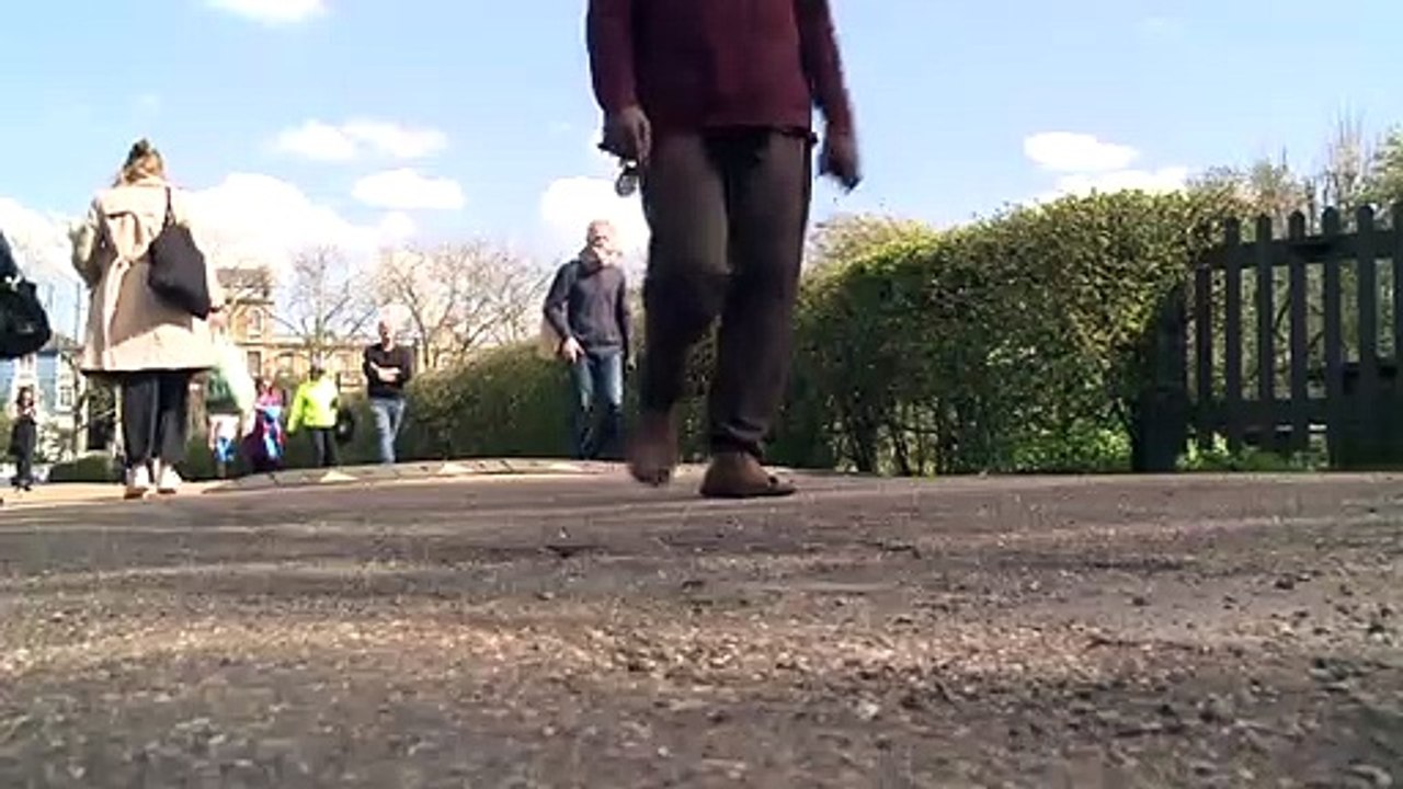 Warm weather brings many to Hampstead Heath