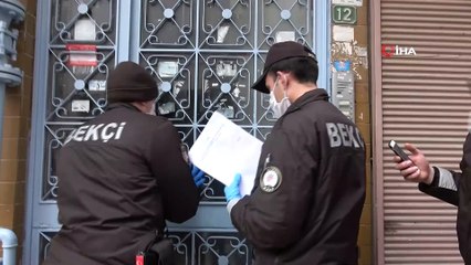 Bursa emniyeti vatandaşlara  sokak sokak para dağıttı