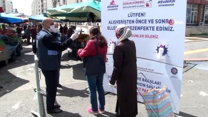 Diyarbakır'da pazar girişlerinde korona virüs önlemi