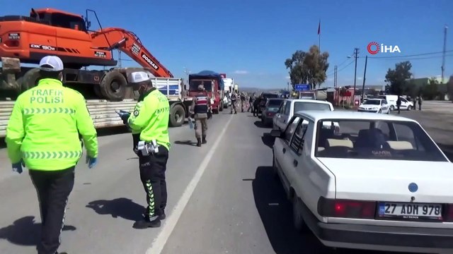 Şanlıurfa’da araç giriş ve çıkışları kapatıldı