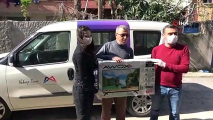 Talep Edilen Televizyonu Görünce Büyük Sevinç Yaşadılar