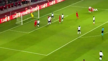 Bakan Kasapoğlu'ndan 'Evde kal' videosu