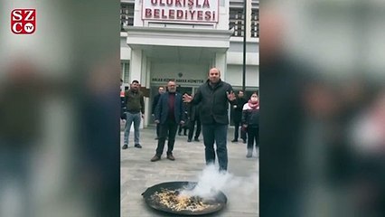 Coronaya karşı tütsü yakıp dolaştırdılar
