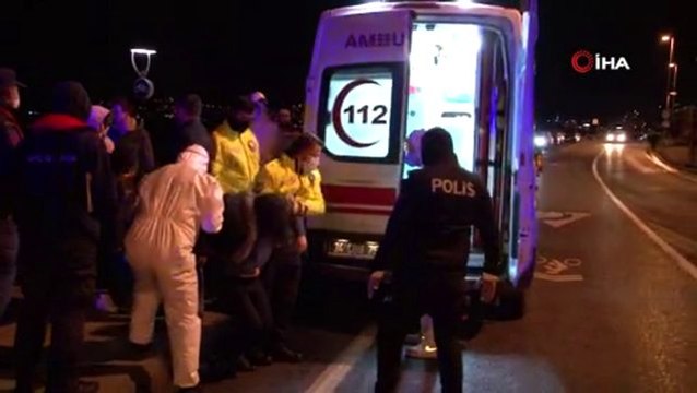 Kanlıca sahilinde araç denize uçtu, sürücü kadını eski dalgıç kurtardı