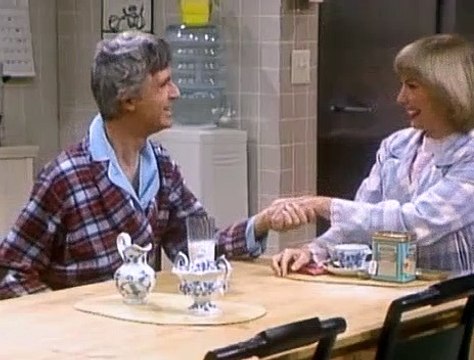 Benson S02E06 Citizen Kraus