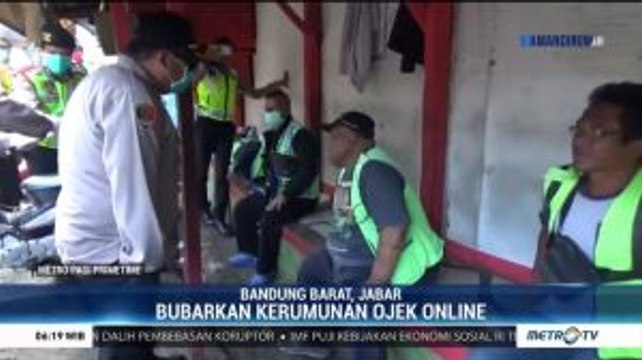 Polisi Bubarkan Kerumunan Pengemudi Ojol di Bandung