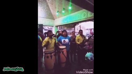 Hijo de Rigo tovar cantando
