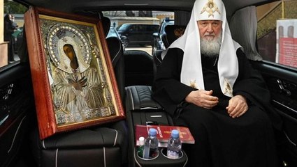 Patrik Kirill, koronavirüse karşı "mucizevi şefkat ikonuyla" Moskova'yı dolaşıp dua etti